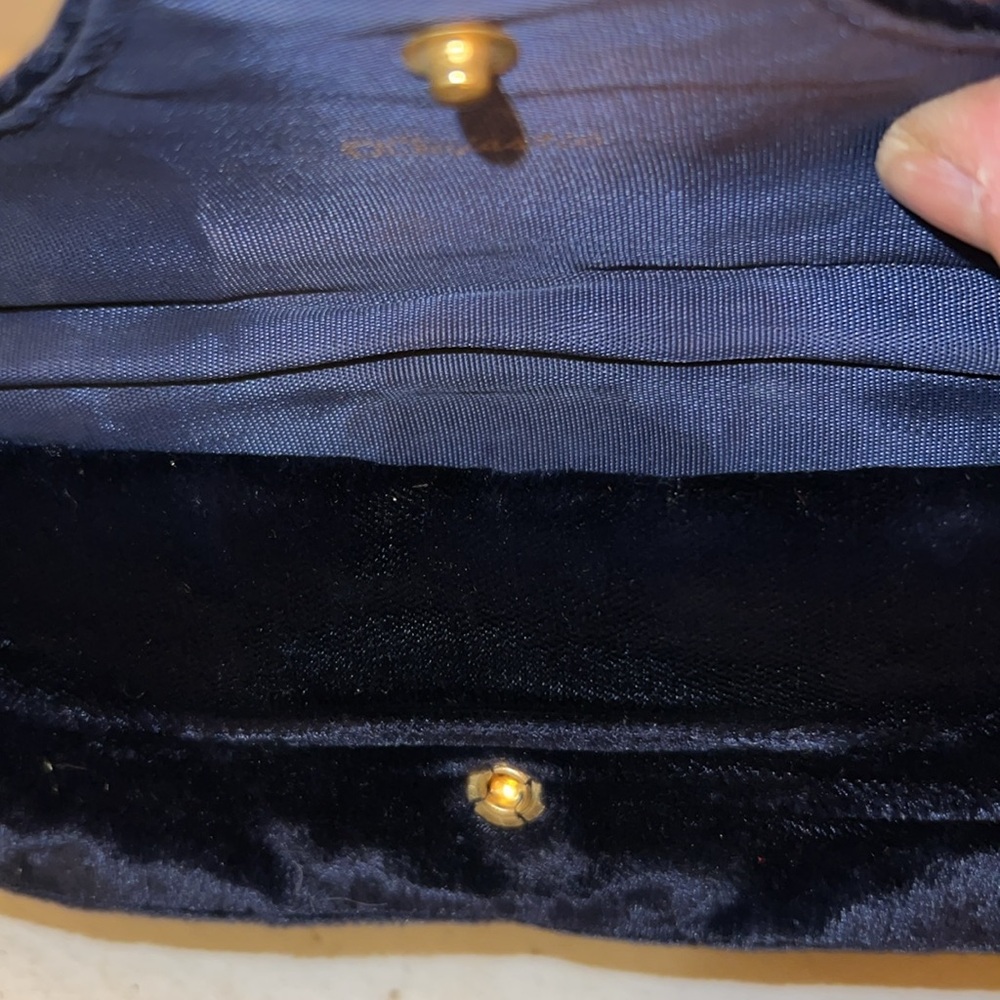 Vintage Majestic velvet clutch dark blue